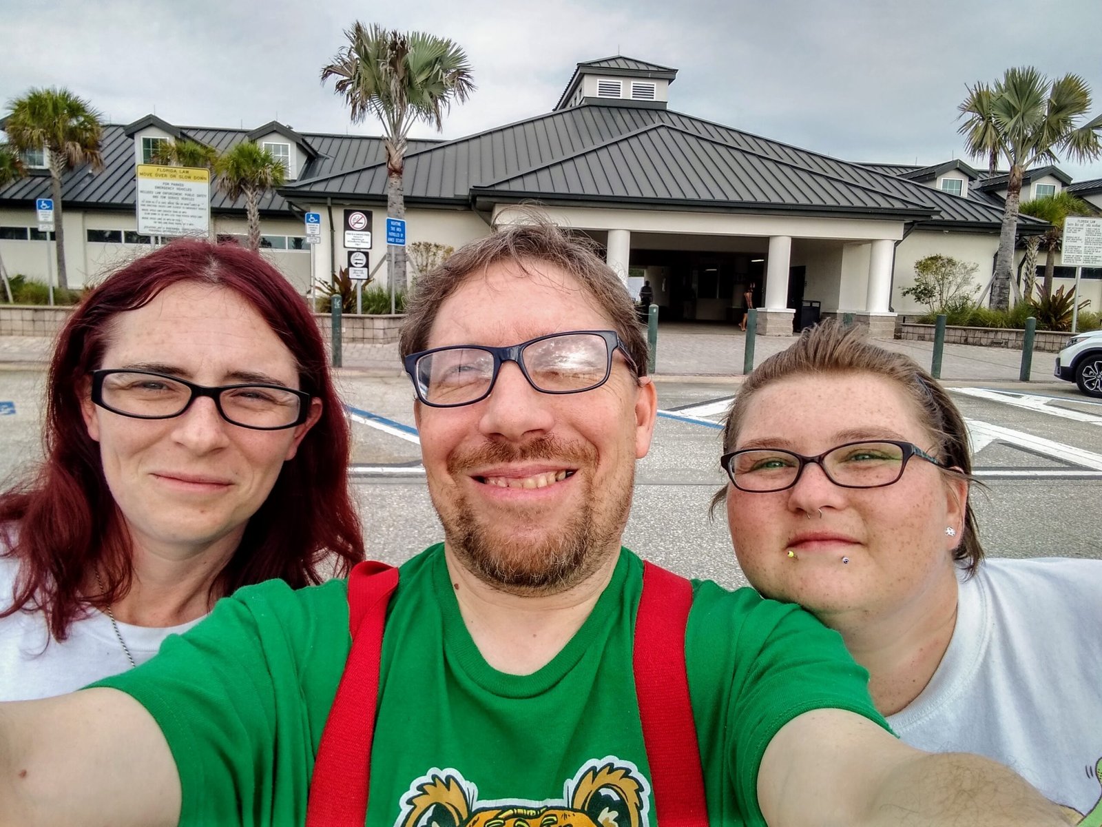 Christy, Joe, and Jessie traveling to Tampa for their cruise